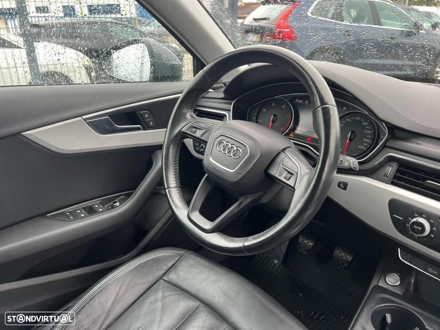 Audi A4 Avant 2.0 TDI Design - 12