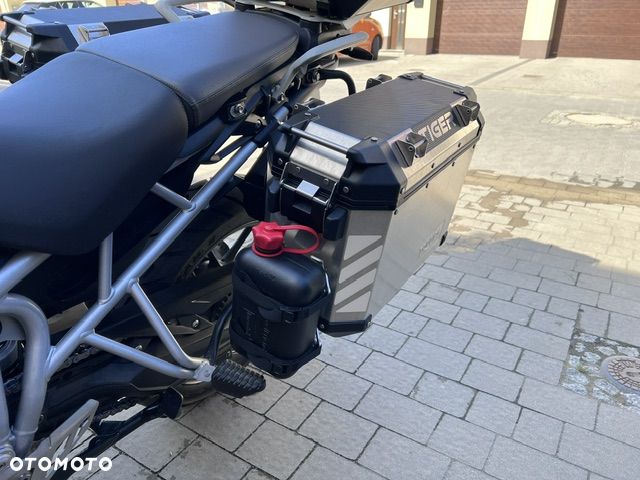 Triumph Tiger - 12