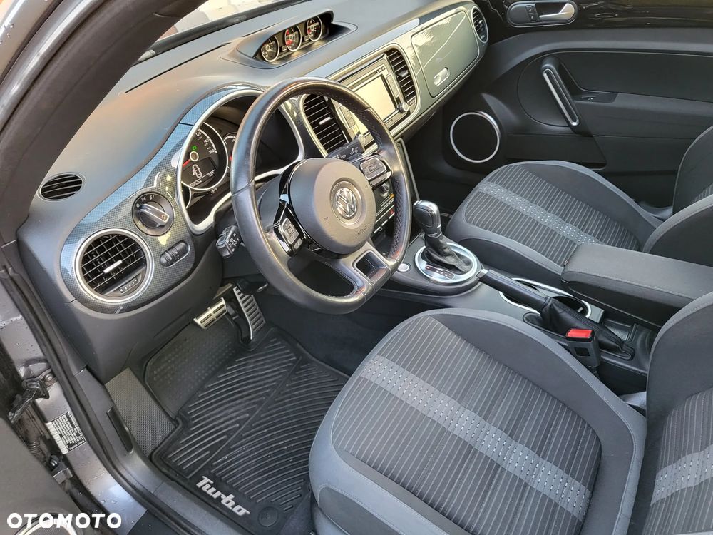 Volkswagen New Beetle - 28