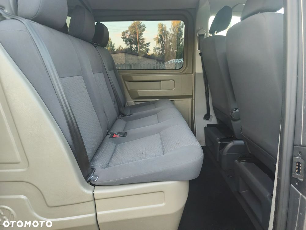 Volkswagen Transporter - 28