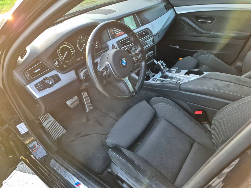 BMW Seria 5 525d xDrive Sport-Aut - 6