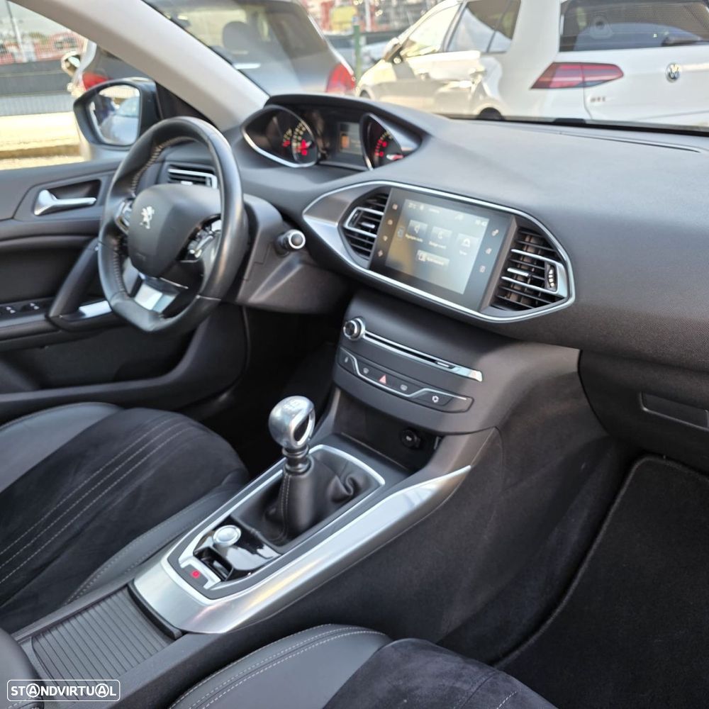 Peugeot 308 SW 1.6 e-HDi Allure J17 - 29