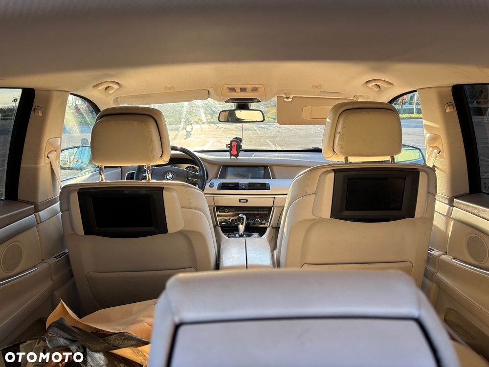 BMW Seria 5 535i xDrive - 7