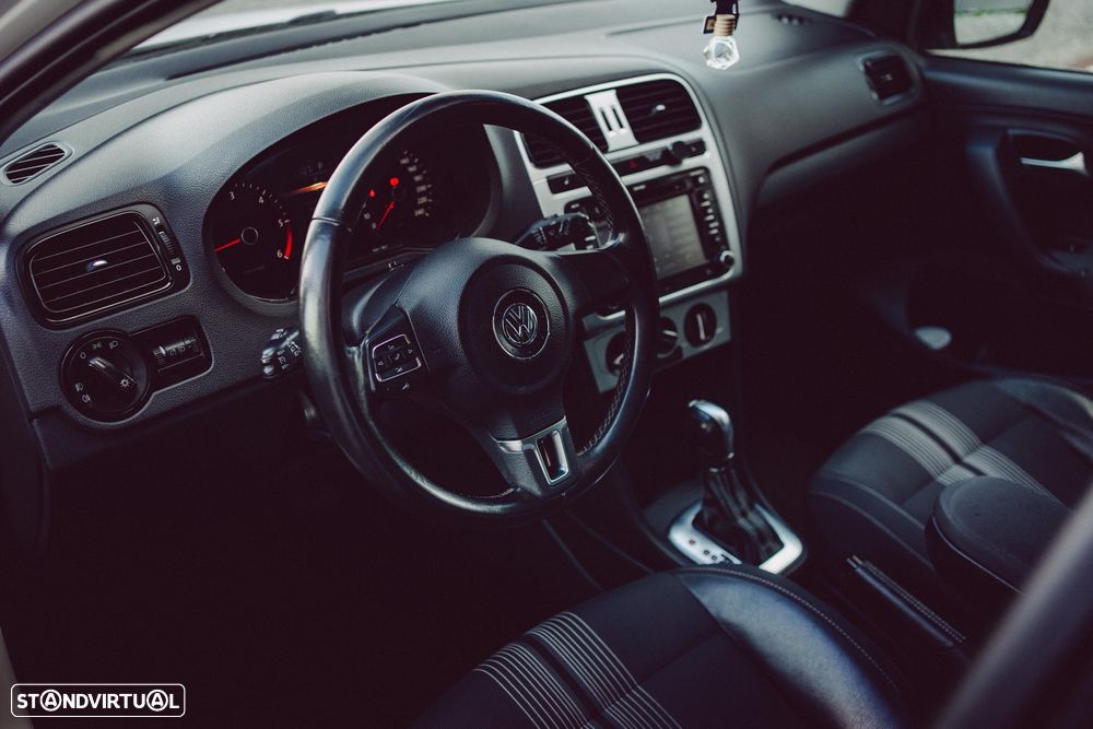 VW Polo 1.6 TDI DSG MATCH - 8