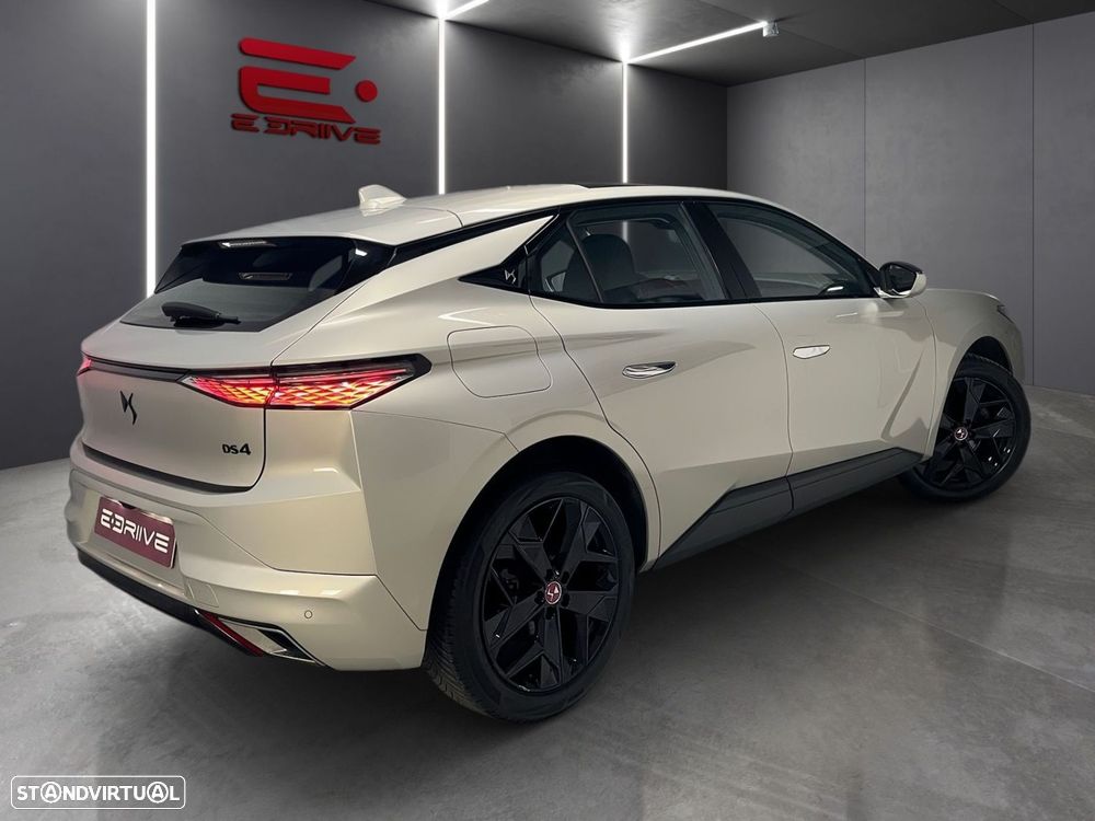 DS DS4 1.2 PureTech Performance Line EAT8 - 7