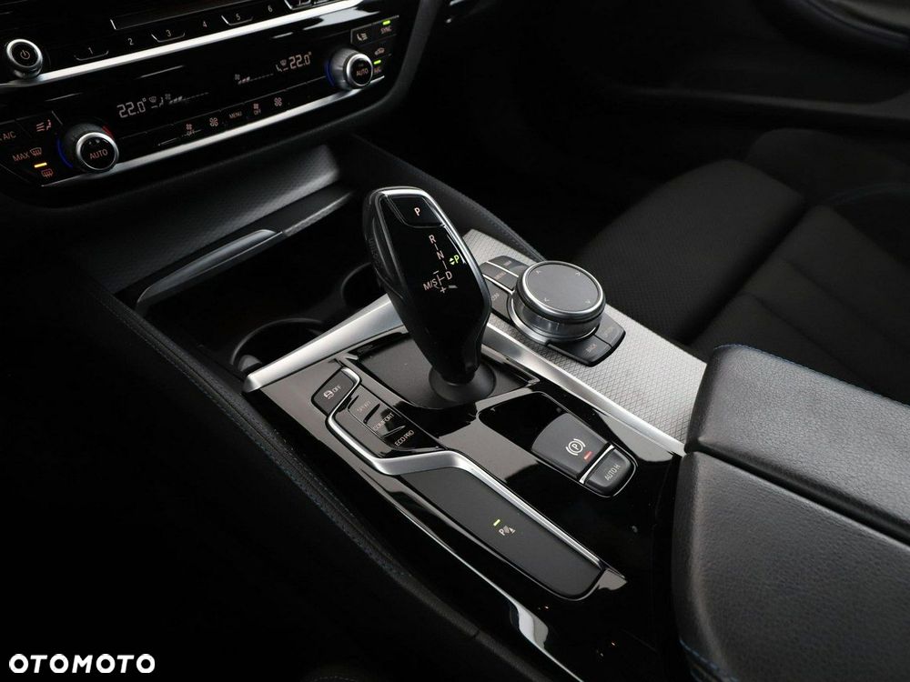 BMW Seria 5 520d xDrive M Sport Edition - 30