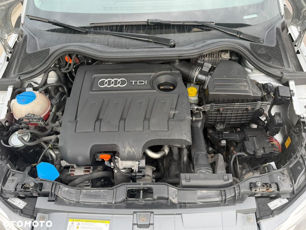 Audi A1 3-drzwiowe 1.6 TDI S line edition - 17