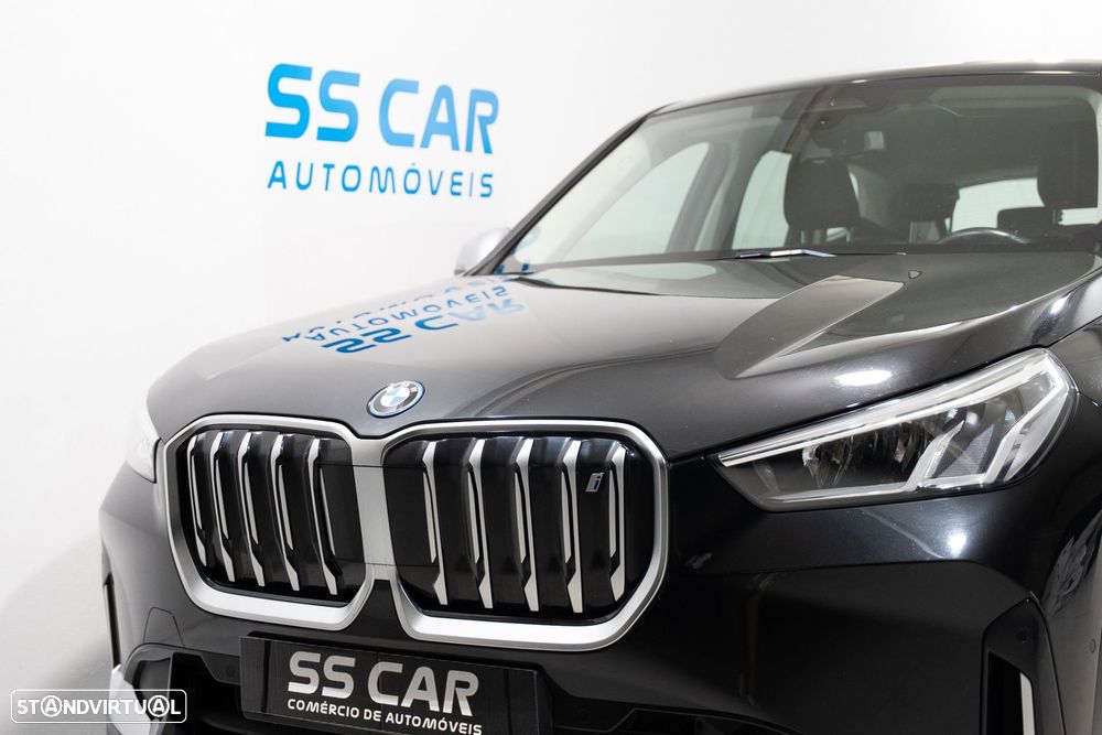 BMW iX1 xDrive30 xLine - 4