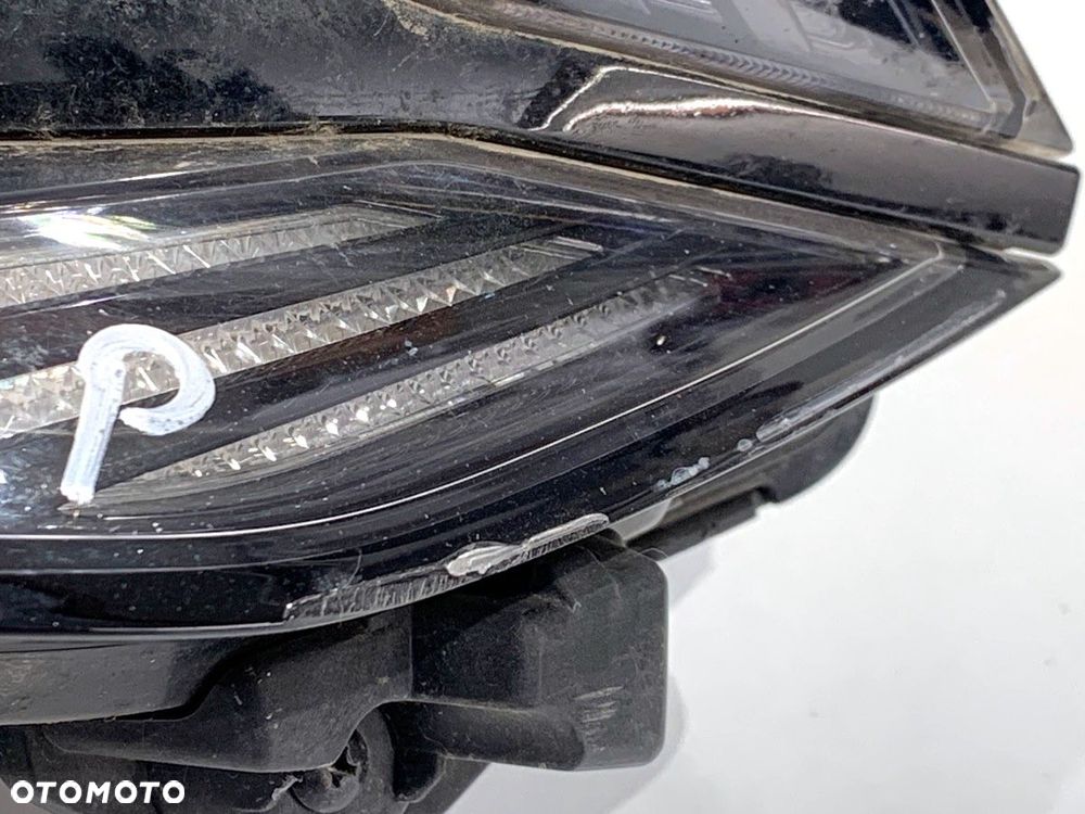 REFLEKTOR PRAWY PRZÓD LED  KIA EV6 (CV) 2021 - 2022 77 AWD 239 kW [325 KM] elektryczny 2021 - 2022 - 2