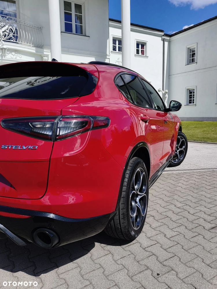 Alfa Romeo Stelvio 2.0 Turbo 16V AT8-Q4 Veloce Ti - 20