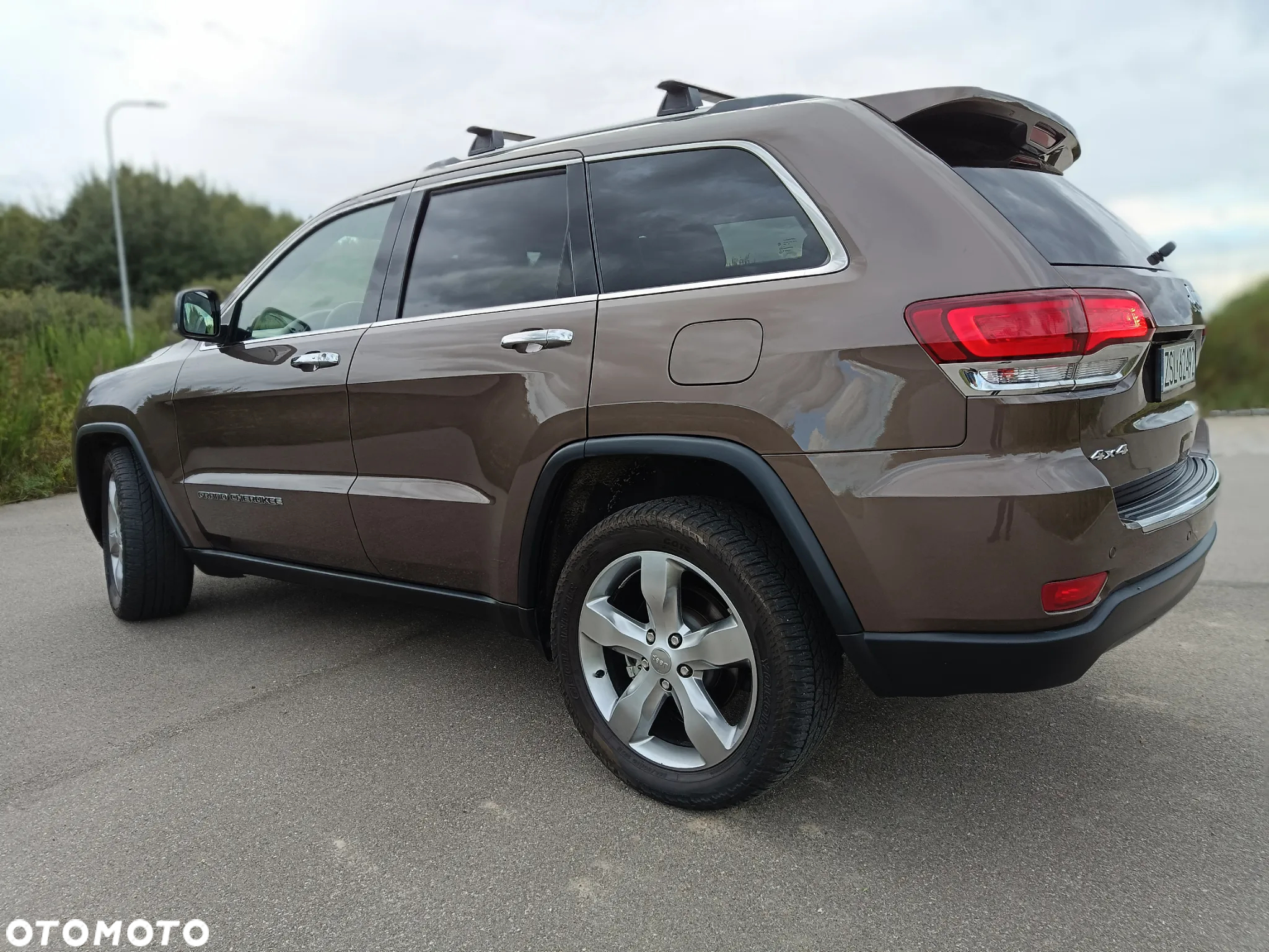 Jeep Grand Cherokee - 9