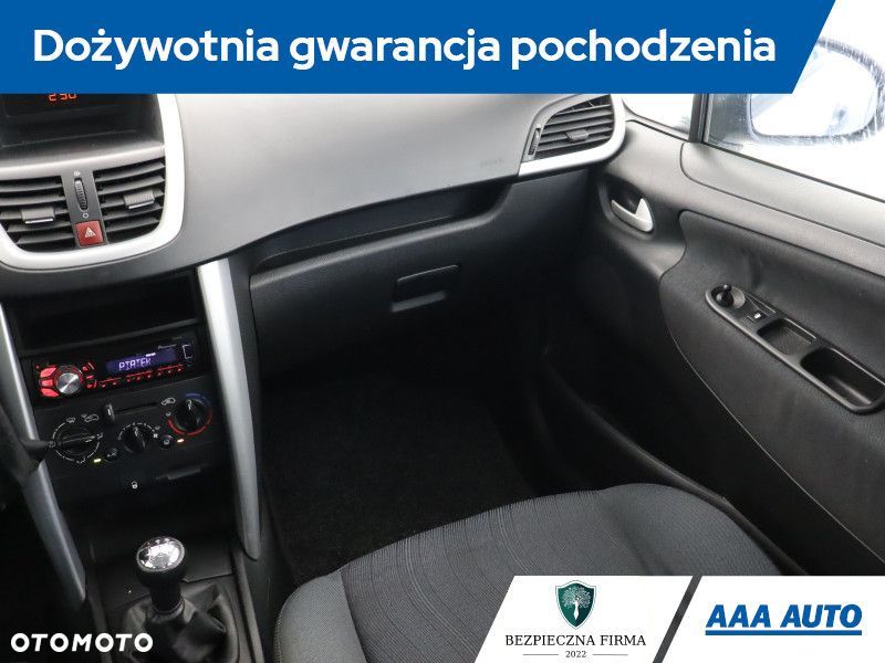 Peugeot 207 - 10