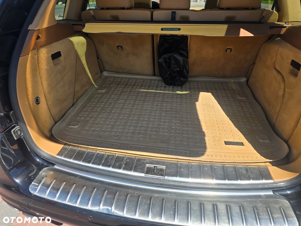 Porsche Cayenne - 37
