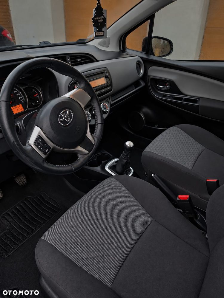 Toyota Yaris - 3