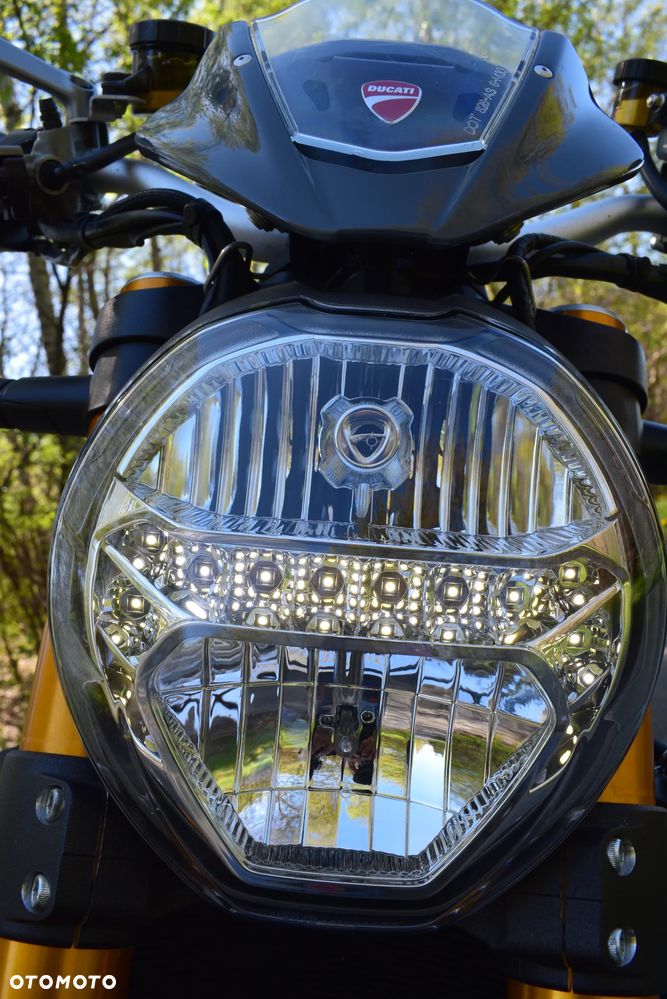 Ducati Monster - 26