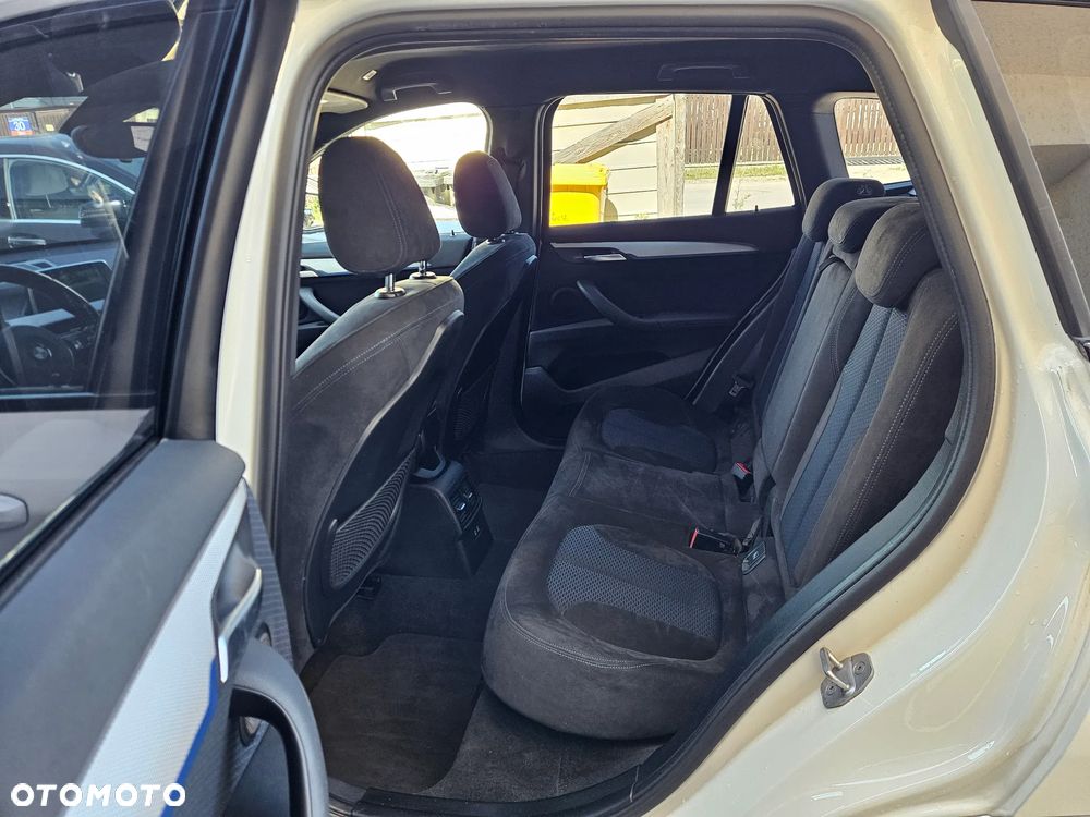 BMW X1 sDrive18i GPF M Sport - 11