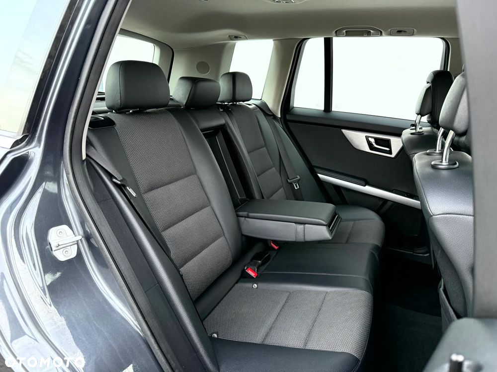 Mercedes-Benz GLK 350 CDI DPF 4Matic 7G-TRONIC SPORT EDITION - 23