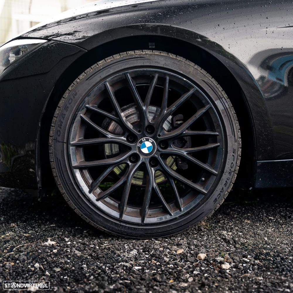 BMW 320 d Sport Line - 11