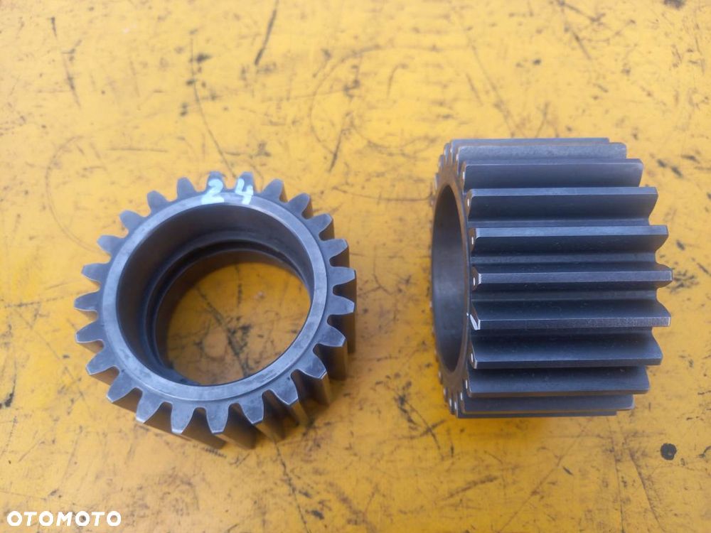 Przedni WOM New Holland T7.230 - 30