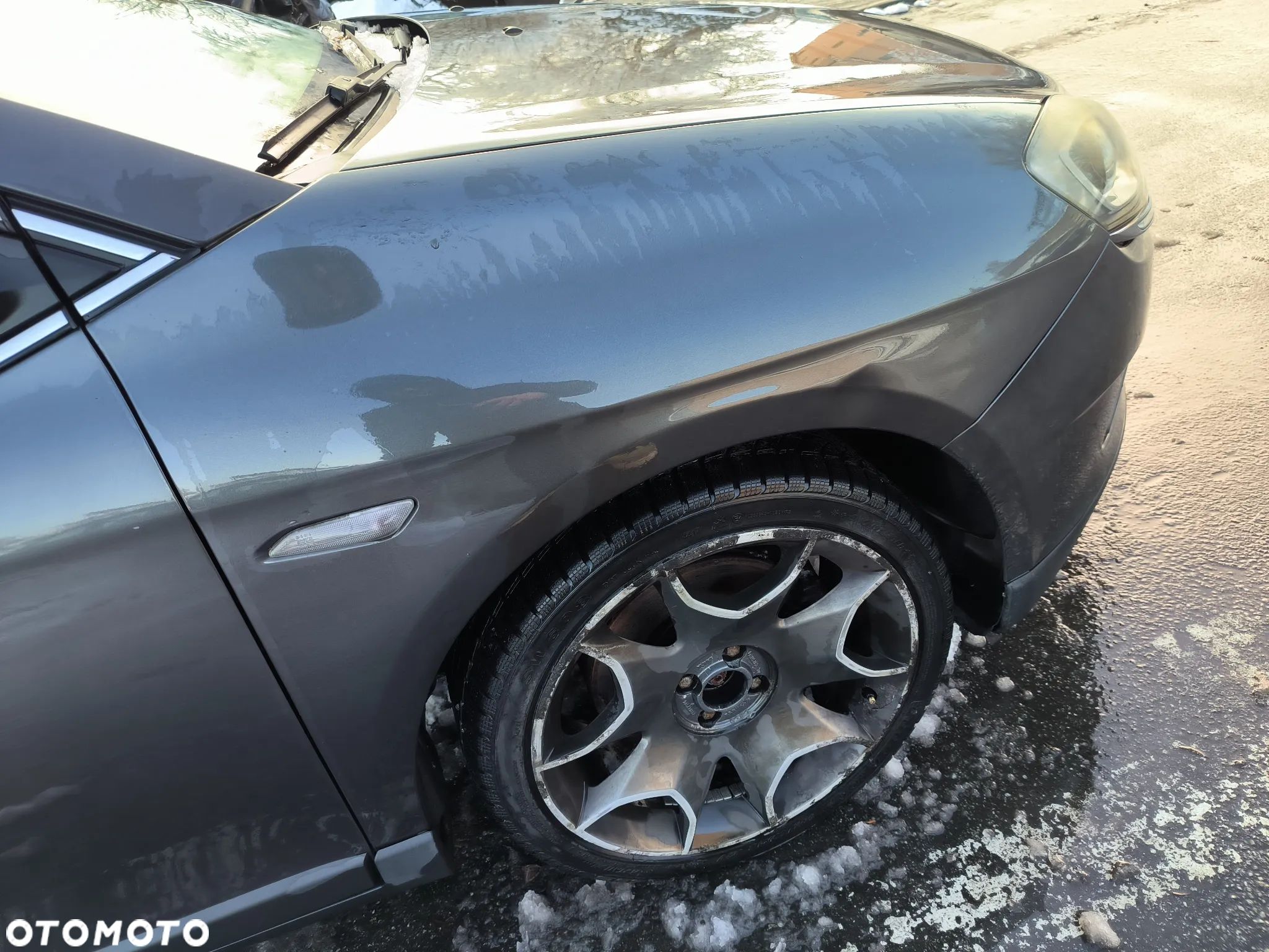 błotnik prawy przedni Lancia Delta VR284 1.9 JTD - 1