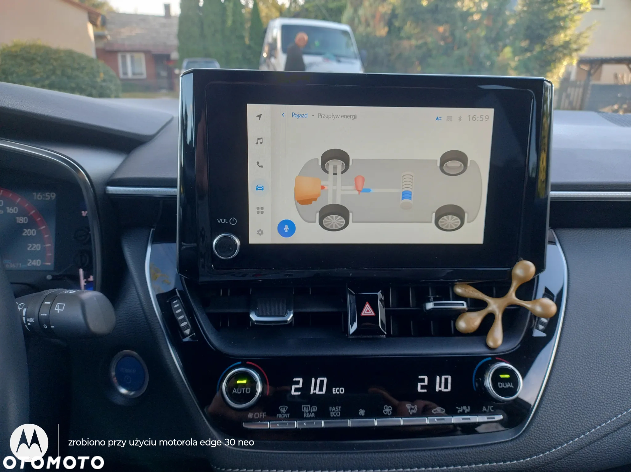 Toyota Corolla 2.0 Hybrid Style - 31