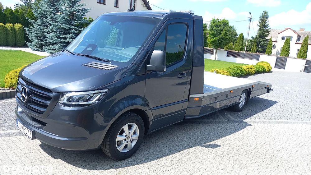 Mercedes-Benz Sprinter - 2