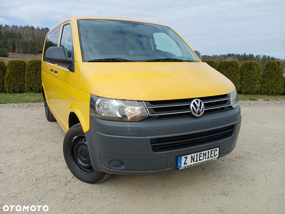 Volkswagen T5 LIFT 9 osobowy 2013r. 2.0 140 KM 6 bieg. serwis do końca doinwestowany klima  tempomat  vebasto isofix - 11