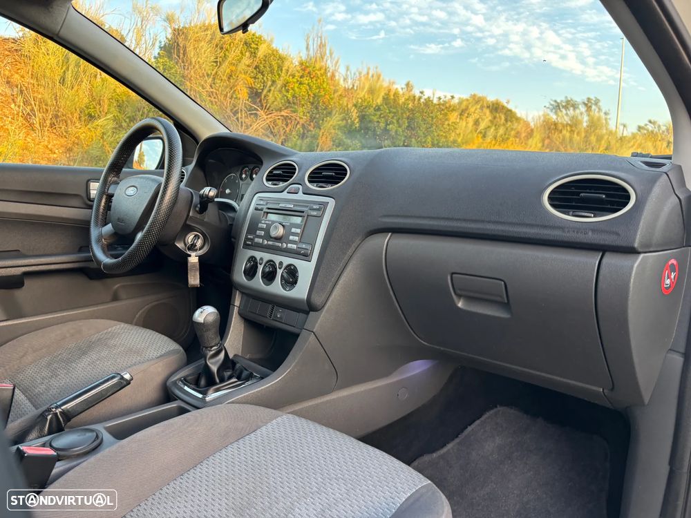 Ford Focus 1.6 TDCi Ghia - 18