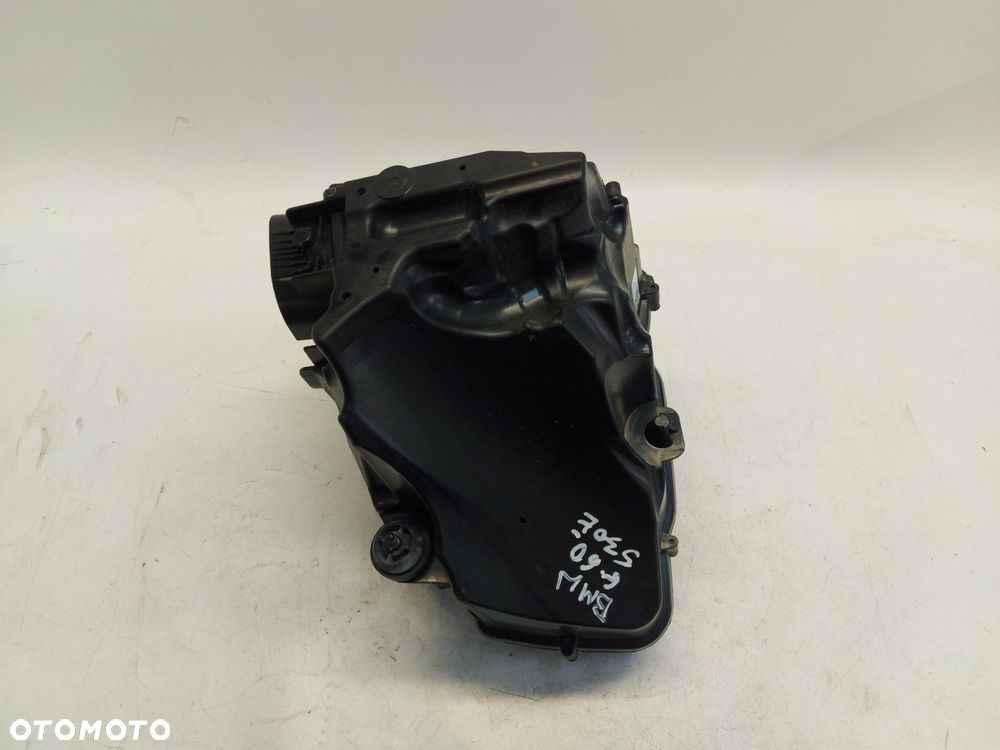 BMW 5 G60 530E x-drive Obudowa filtra powietrza 5A1BC40 - 2