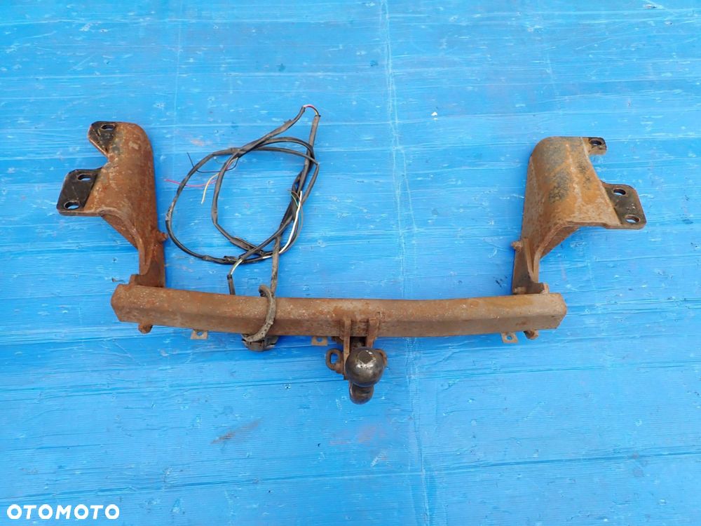 TOYOTA VERSO 09 - HAK HOLOWNICZY - 1