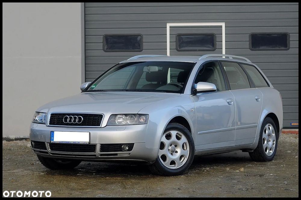 Audi A4 Avant - 11