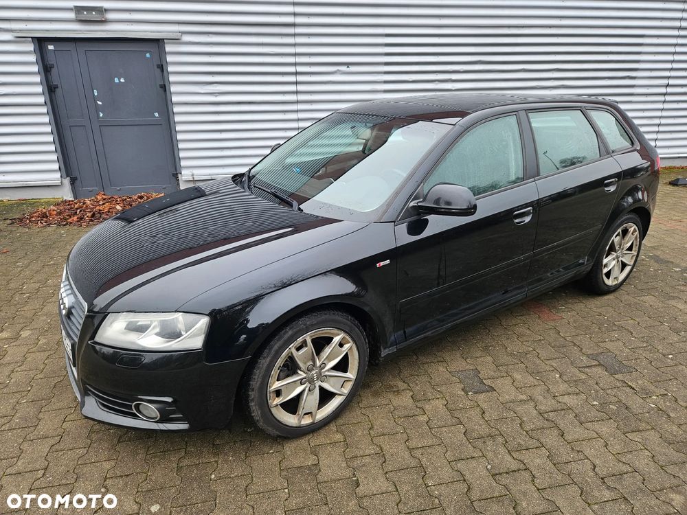 Audi A3 Sportback 2.0 TDI DSG Ambiente - 2