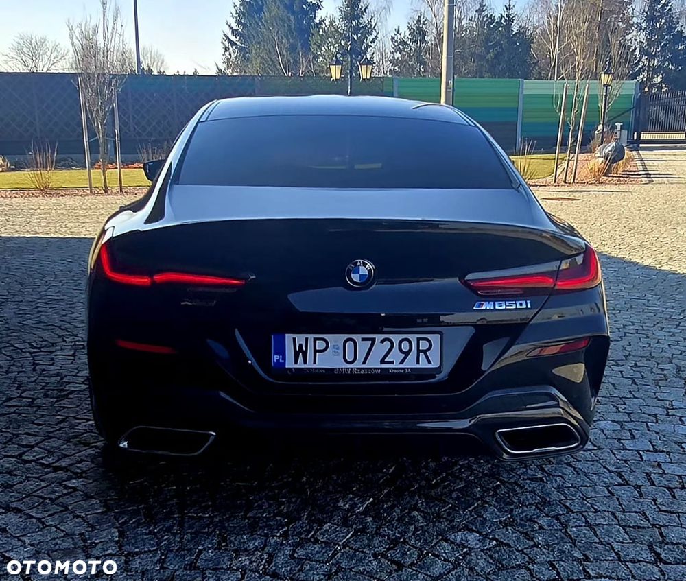 BMW Seria 8 - 8