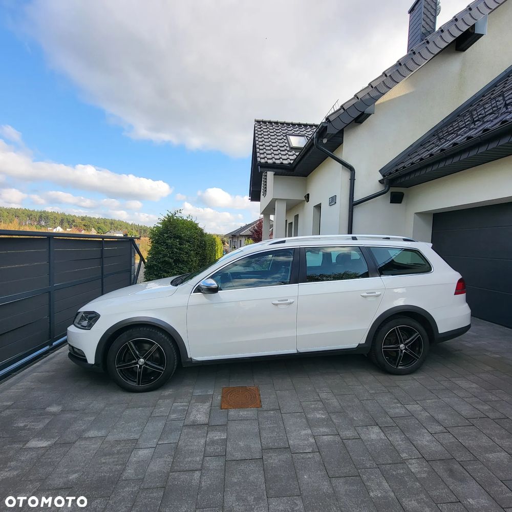 Volkswagen Passat 2.0 TDI 4Mot Highline DSG - 3