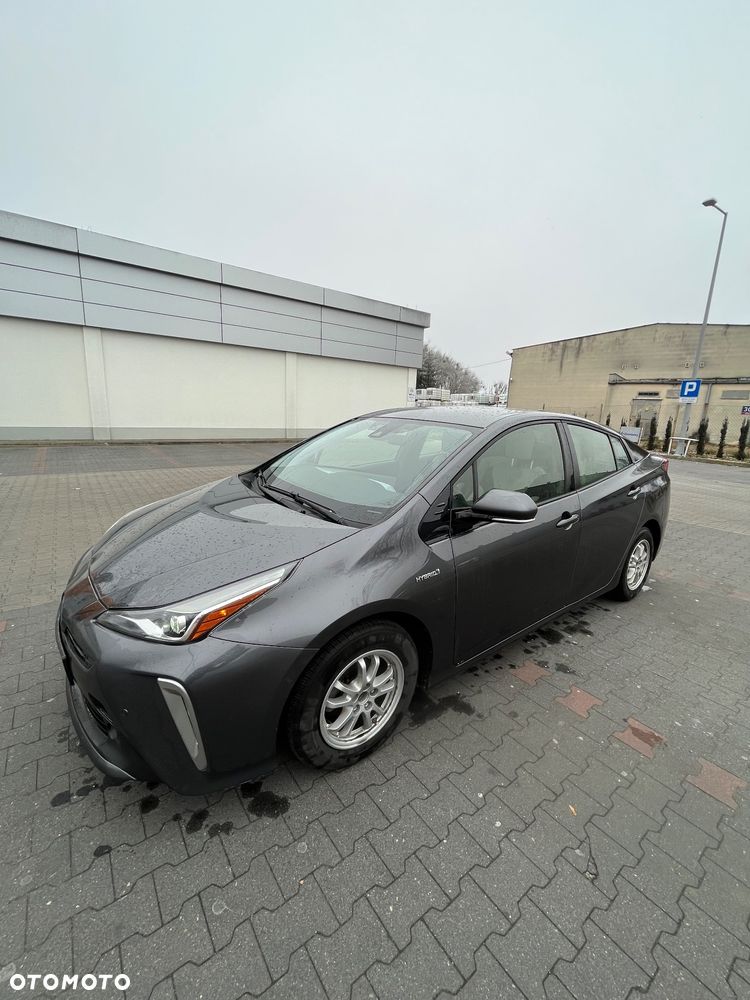 Toyota Prius Hybrid - 22