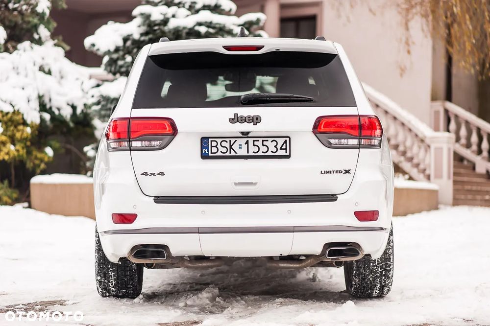 Jeep Grand Cherokee - 14