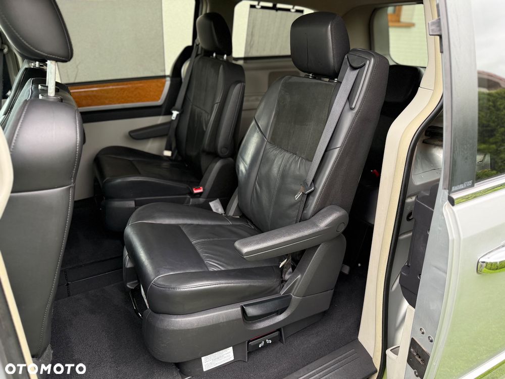 Chrysler Grand Voyager 2.8 CRD Limited - 26