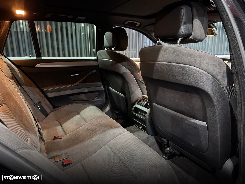 BMW 525 d Pack M - 36