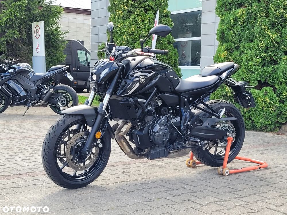 Yamaha MT - 19