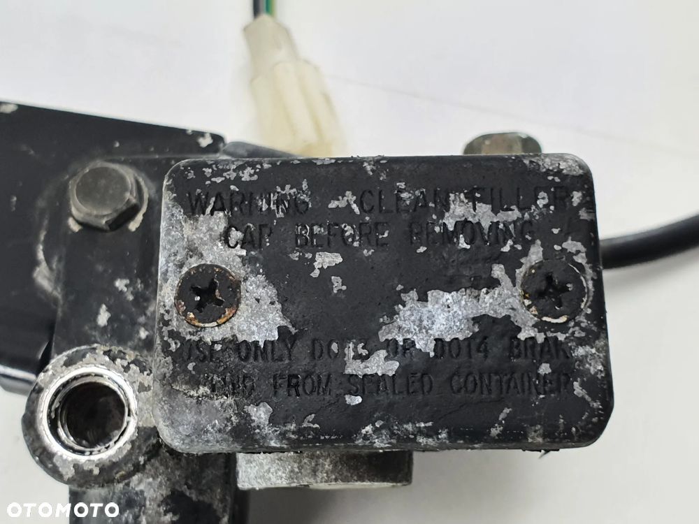 POMPA HAMULCOWA LEWA  SMC 700 ARGON JUMBO 700 - 8