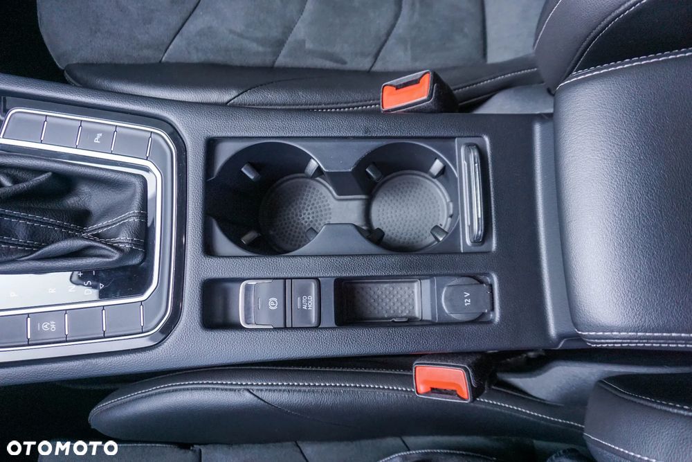 Volkswagen Arteon 2.0 TSI R-Line DSG - 22