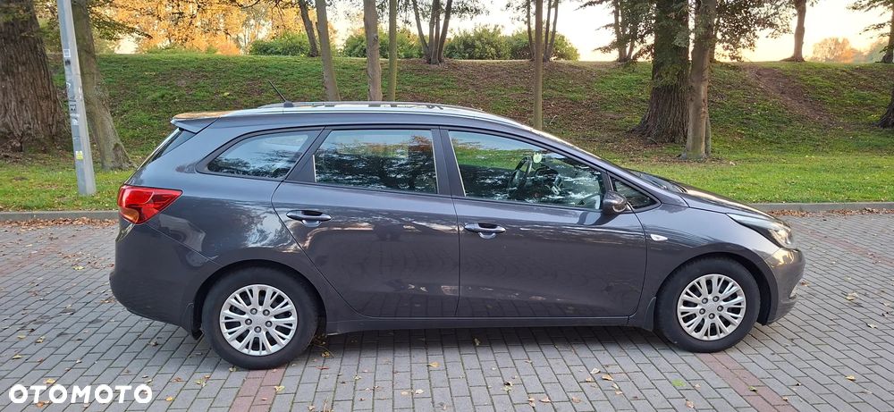 Kia Ceed - 8