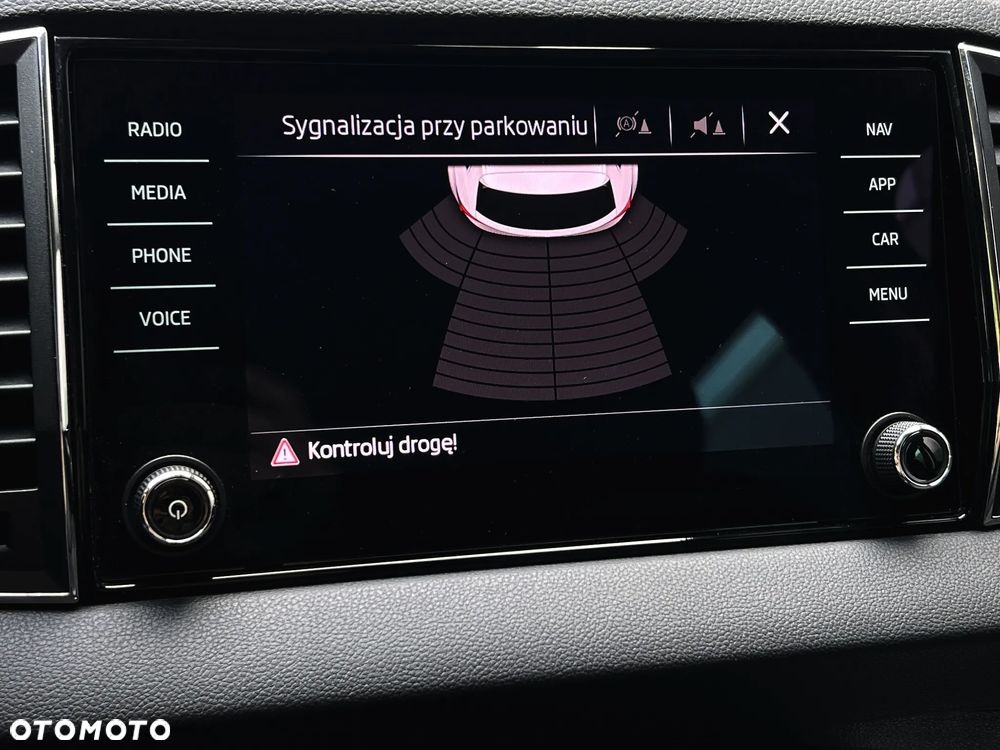 Skoda Karoq 1.6 TDI SCR DSG Style - 29