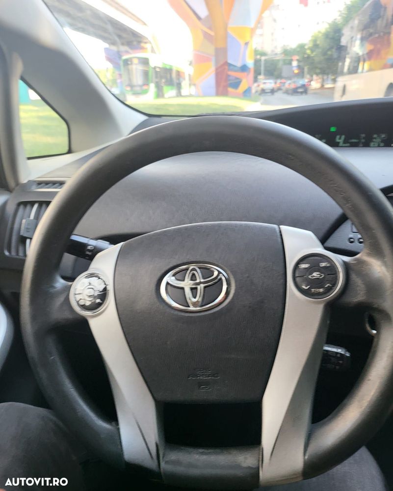 Toyota Prius HSD Luna - 4