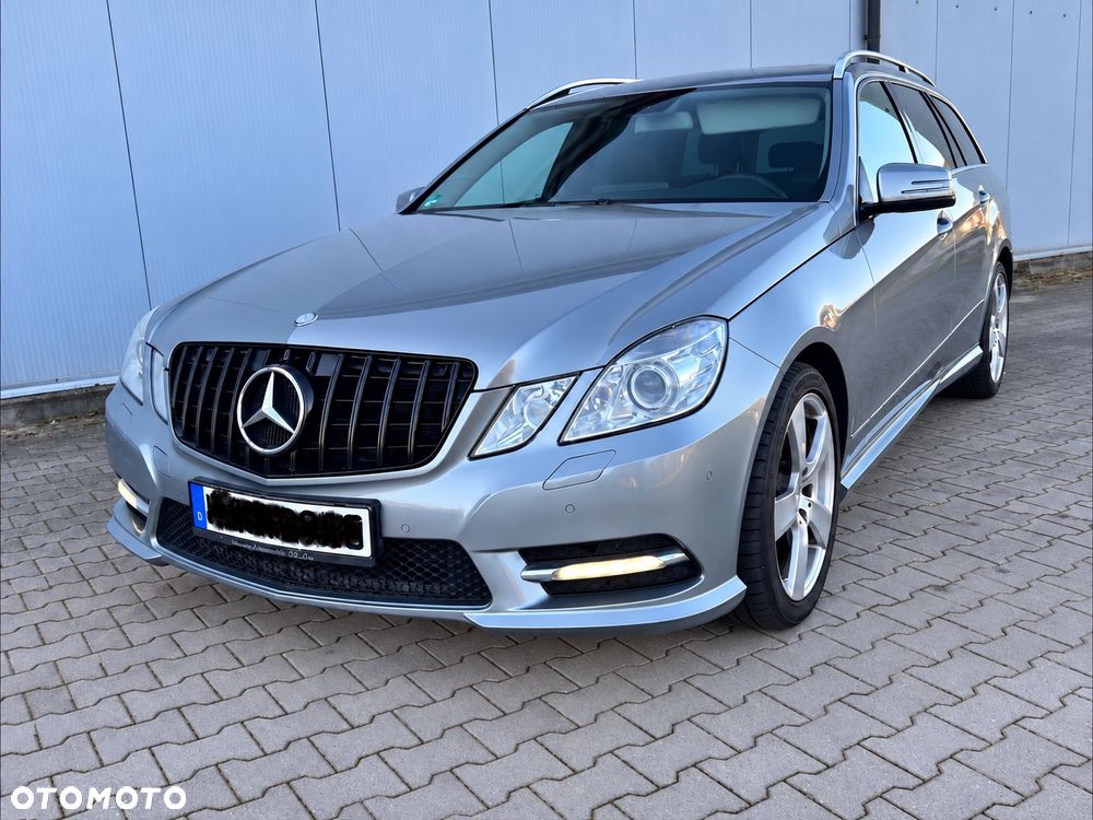 Mercedes-Benz Klasa E 220 CDI DPF BlueEFFICIENCY 7G-TRONIC Avantgarde - 4