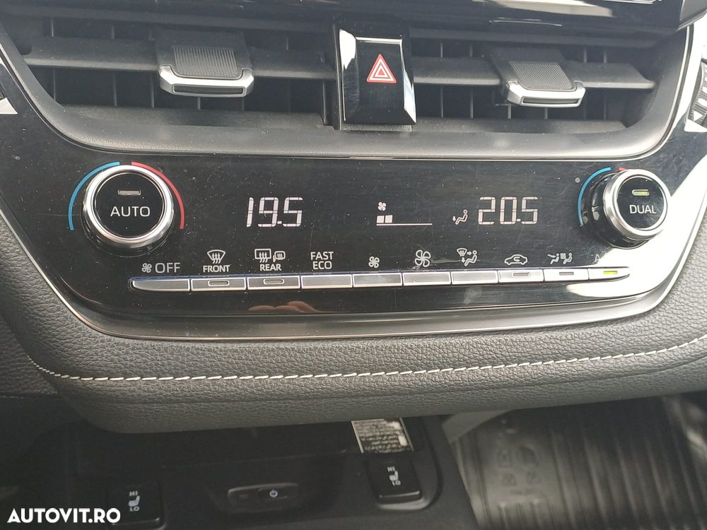 Toyota Corolla 1.8 HSD Dynamic - 20
