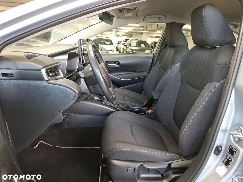 Toyota Corolla 1.8 Hybrid Comfort - 12