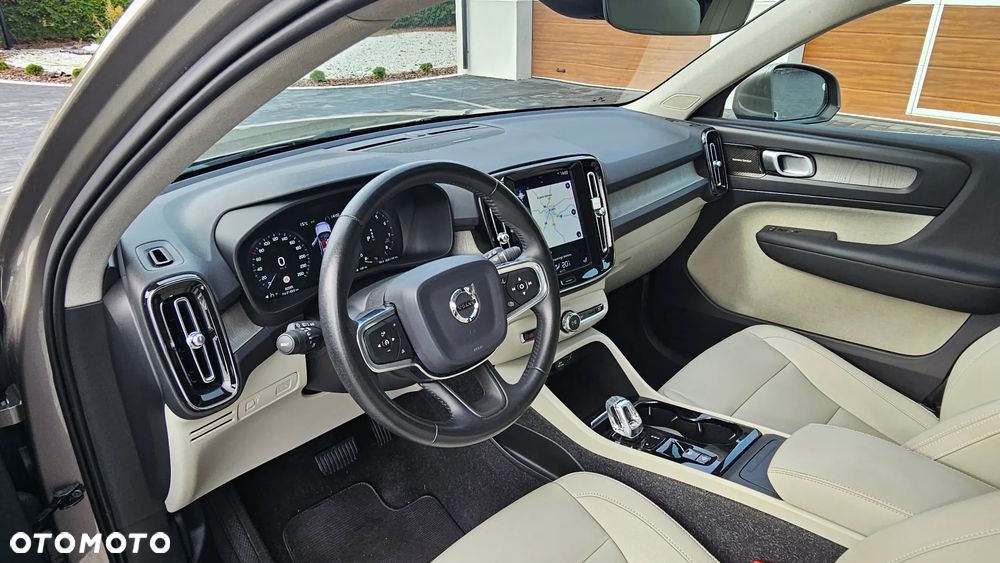 Volvo XC 40 T4 AWD Inscription - 10