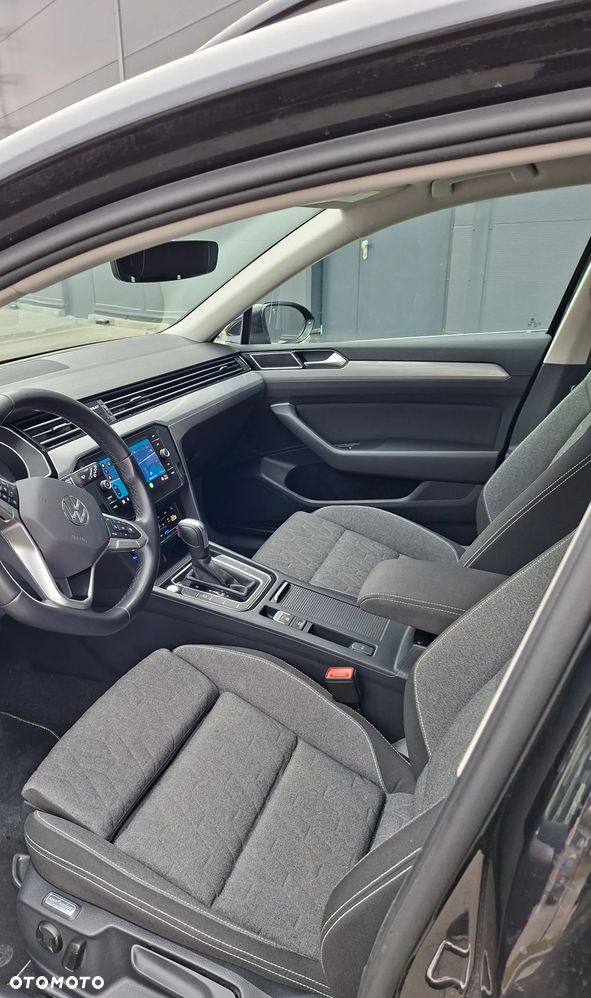 Volkswagen Passat 2.0 TDI EVO Business DSG - 6
