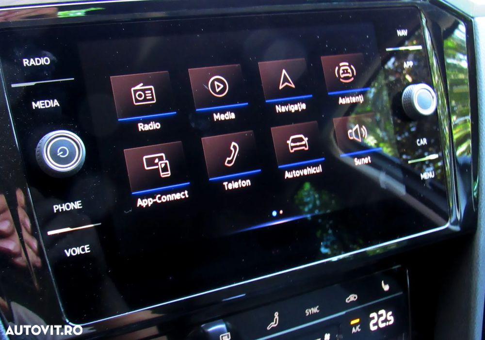 Volkswagen Passat 2.0 TDI SCR DSG Business - 25